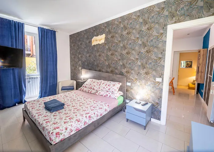 Apartment Refuge On Piazza Re Di -holiday *