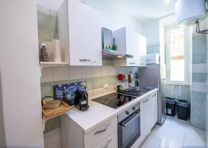 Apartment Refuge On Piazza Re Di -holiday *