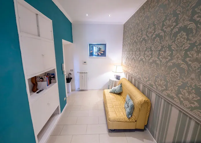 Apartment Refuge On Piazza Re Di -holiday Rom